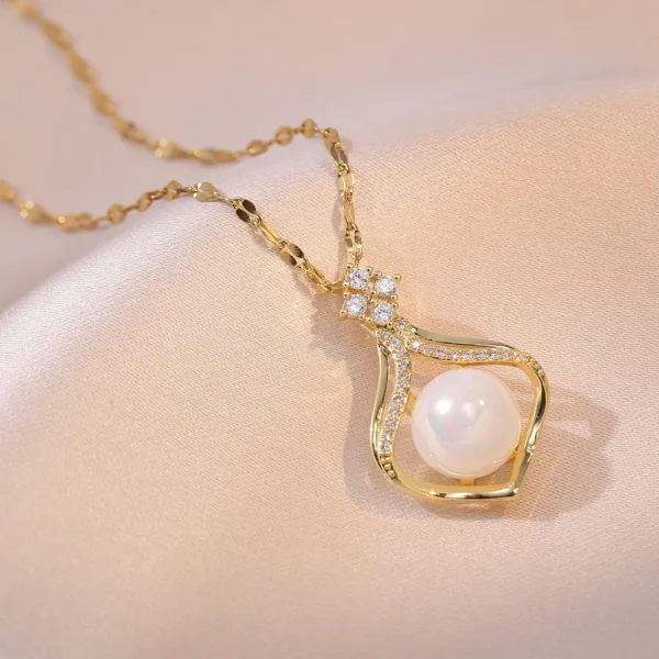 Mermaid Pearl Necklace - Image 2